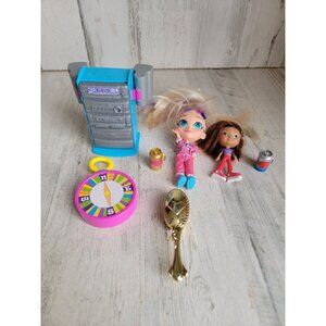 Doll girl accessory set speaker cup brush play accessory set toy figure